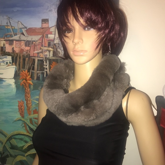 ENDLESS LUXURY FUR SCARF - Picture 2 of 4